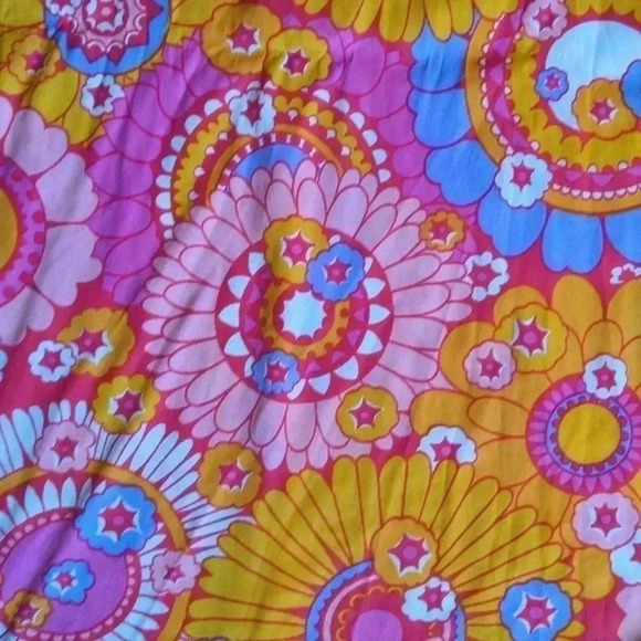 Spectacular 1960's Dress - Picture 4 of 11